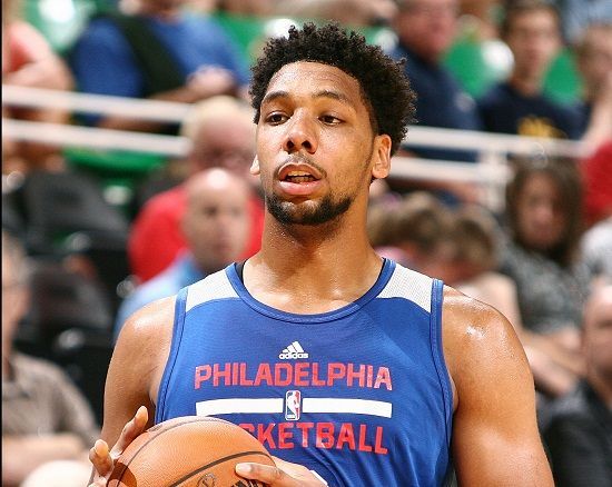 在阿尔瓦雷 在阿尔瓦雷