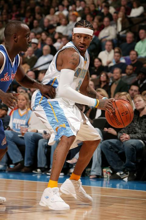 借其出色的 借其出色的