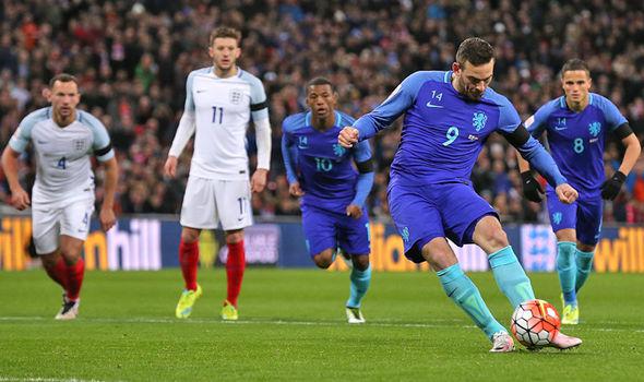 仅耗费双方 仅耗费双方