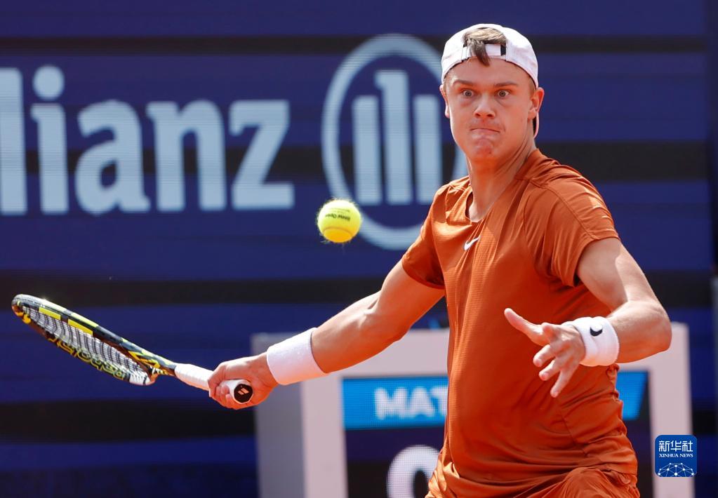 江青训的球 江青训的球